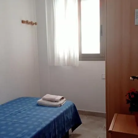Apartamento Con Amplia Terraza, Ideal Familias