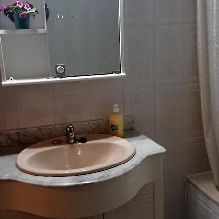 Apartamento Con Amplia Terraza, Ideal Familias Apartment *